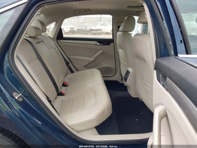 Продаж на аукціоні авто 2021 Volkswagen Passat 2.0t Se, vin: 1VWSA7A34MC016842, номер лоту: 44819708