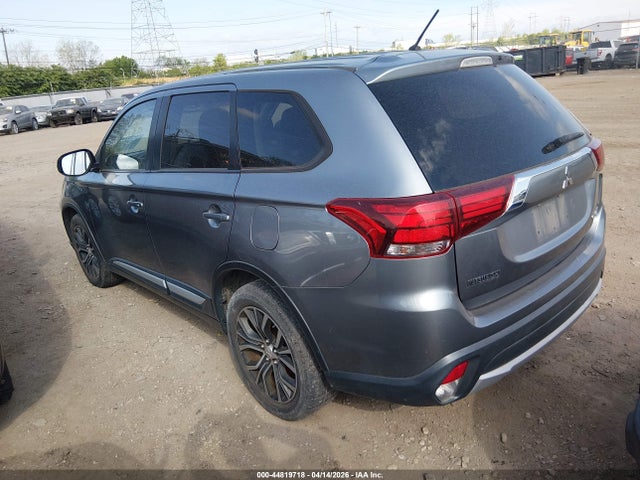 Продаж на аукціоні авто 2016 Mitsubishi Outlander Se, vin: JA4AZ3A39GZ001880, номер лоту: 44819718