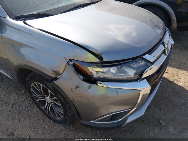 Продаж на аукціоні авто 2016 Mitsubishi Outlander Se, vin: JA4AZ3A39GZ001880, номер лоту: 44819718