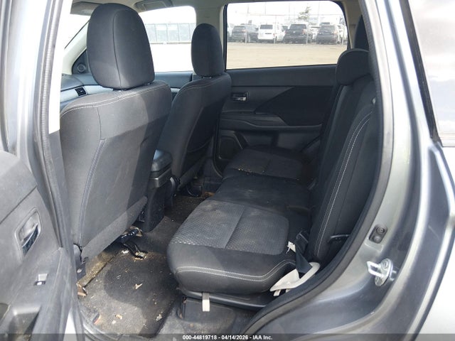 Продаж на аукціоні авто 2016 Mitsubishi Outlander Se, vin: JA4AZ3A39GZ001880, номер лоту: 44819718