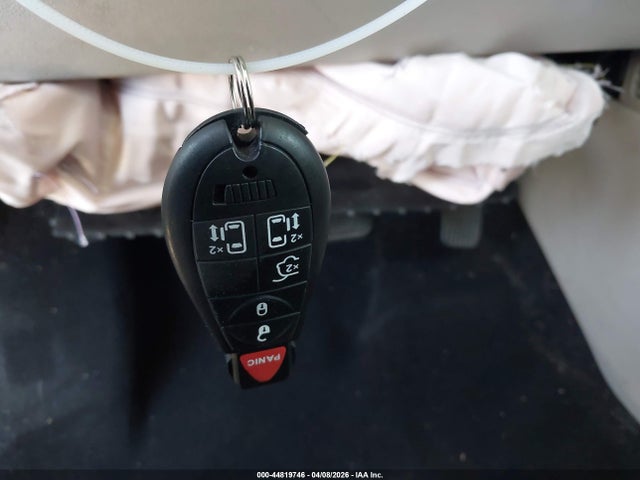 2C4RDGCG1ER128080 Dodge Grand Caravan Sxt