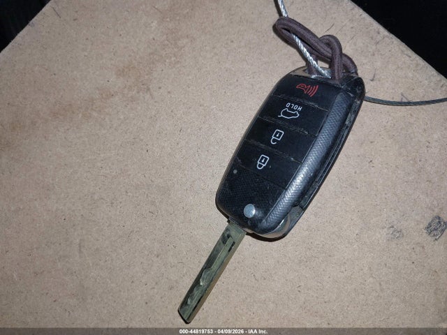 44819753 :رقم المزاد ، 5XYPGDA36GG003659 vin ، 2016 Kia Sorento 2.4l Lx مزاد بيع