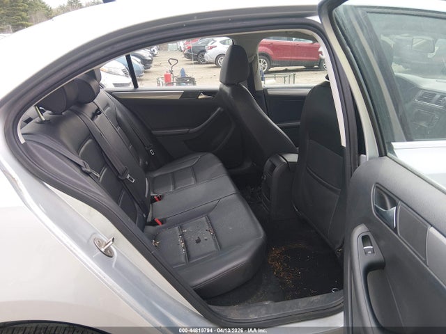 3VWD17AJ4FM314350 Volkswagen Jetta 1.8t Se