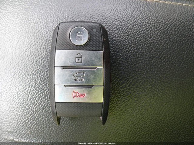 Продажа на аукционе авто 2020 Kia Sportage Ex, vin: KNDPNCAC8L7740014, номер лота: 44819826
