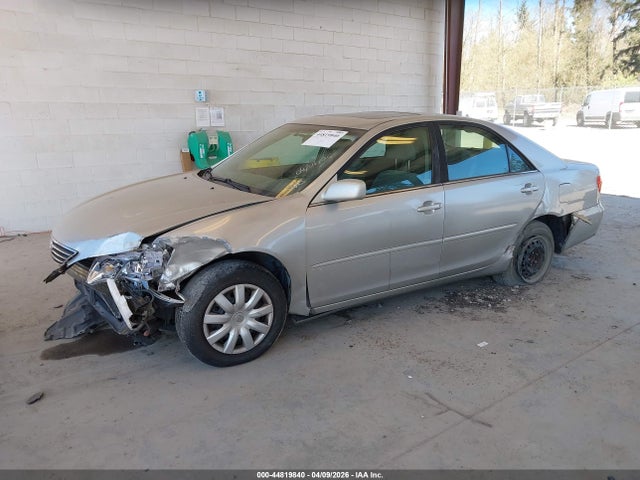 2005 TOYOTA CAMRY 4T1BE30K75U590643 Photo 1