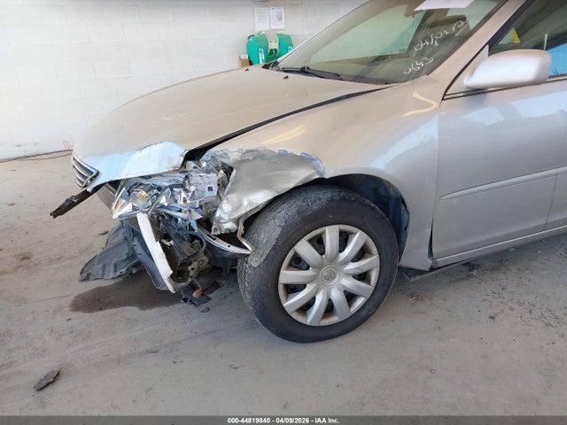 2005 TOYOTA CAMRY 4T1BE30K75U590643 Photo 5