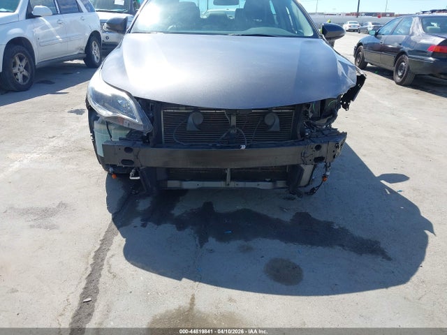 4T1BK1EB3JU284765 Toyota AVALON XLE