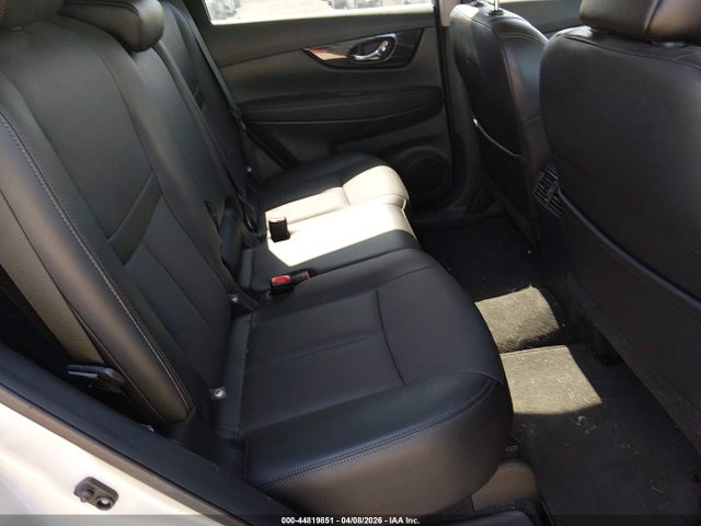 5N1AT2MV9HC794838 Nissan Rogue Sl