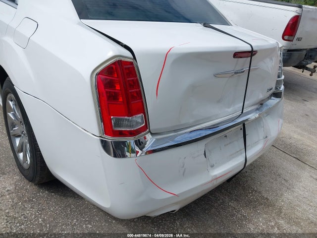 2012 Chrysler 300 Limited მანქანა იყიდება აუქციონზე, vin: 2C3CCACG0CH192432, აუქციონის ნომერი: 44819874