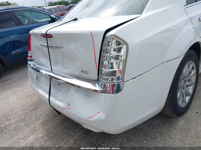 2012 Chrysler 300 Limited მანქანა იყიდება აუქციონზე, vin: 2C3CCACG0CH192432, აუქციონის ნომერი: 44819874