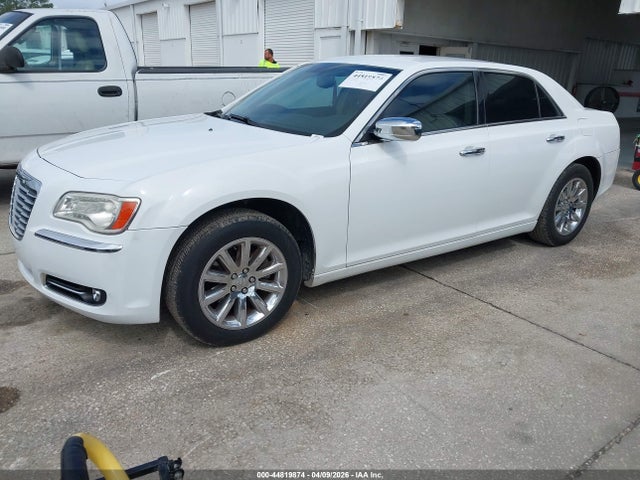 2012 Chrysler 300 Limited მანქანა იყიდება აუქციონზე, vin: 2C3CCACG0CH192432, აუქციონის ნომერი: 44819874