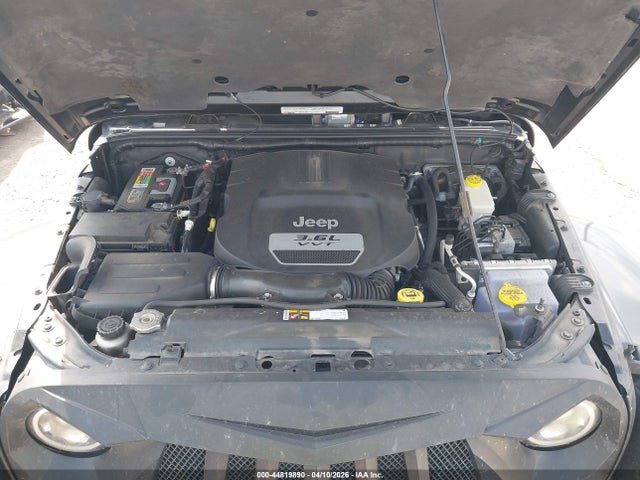 44819890 :رقم المزاد ، 1C4HJWEG8CL254888 vin ، 2012 Jeep Wrangler Unlimited Sahara مزاد بيع