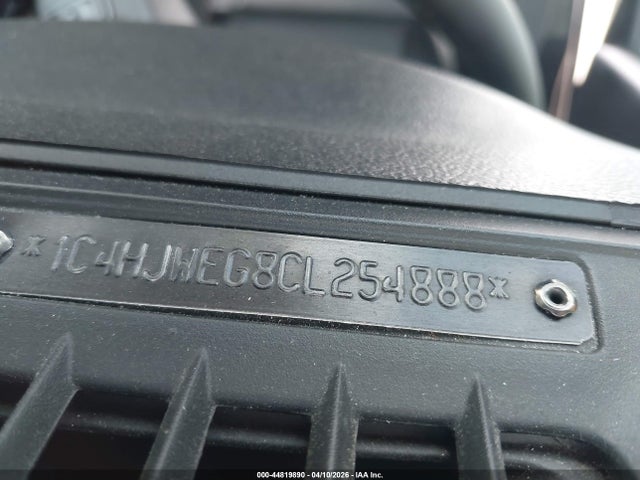 44819890 :رقم المزاد ، 1C4HJWEG8CL254888 vin ، 2012 Jeep Wrangler Unlimited Sahara مزاد بيع