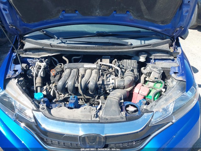 44819903 :رقم المزاد ، 3HGGK5H8XKM715322 vin ، 2019 Honda Fit Ex مزاد بيع