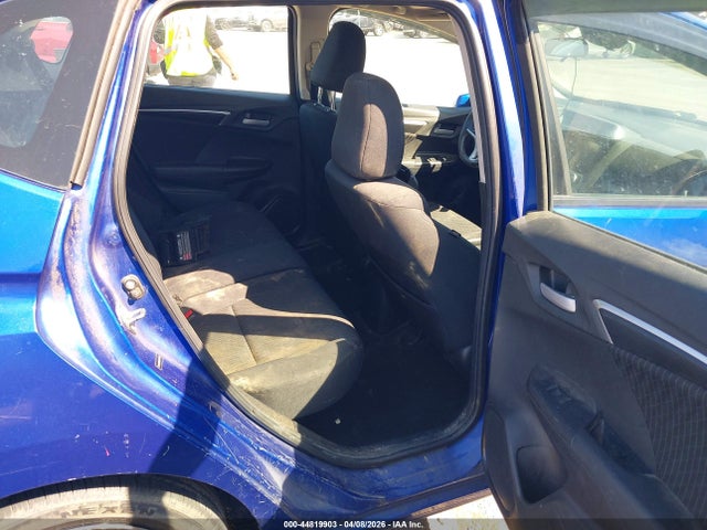 44819903 :رقم المزاد ، 3HGGK5H8XKM715322 vin ، 2019 Honda Fit Ex مزاد بيع