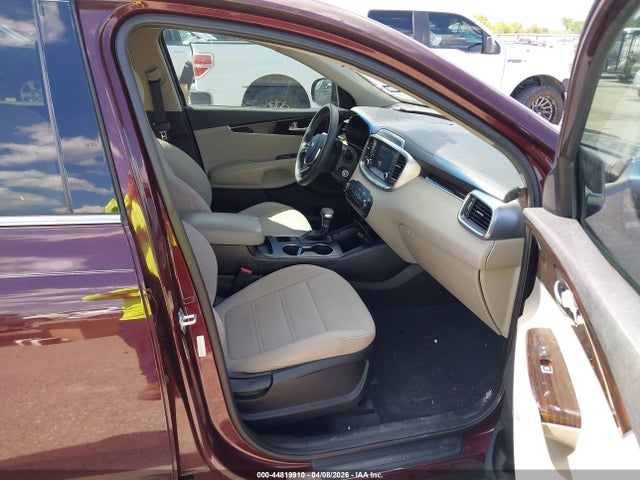 44819910 :رقم المزاد ، 5XYPG4A33KG445534 vin ، 2019 Kia Sorento 2.4l Lx مزاد بيع