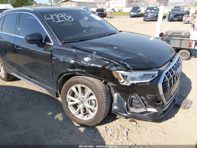 WA1EECF31P1134198 Audi Q3 Premium Plus 45 Tfsi S Line Quattro Tiptronic