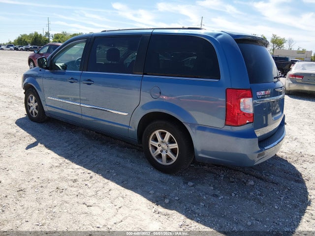 44819952 :رقم المزاد ، 2A4RR5DG0BR745657 vin ، 2011 Chrysler Town & Country Touring مزاد بيع