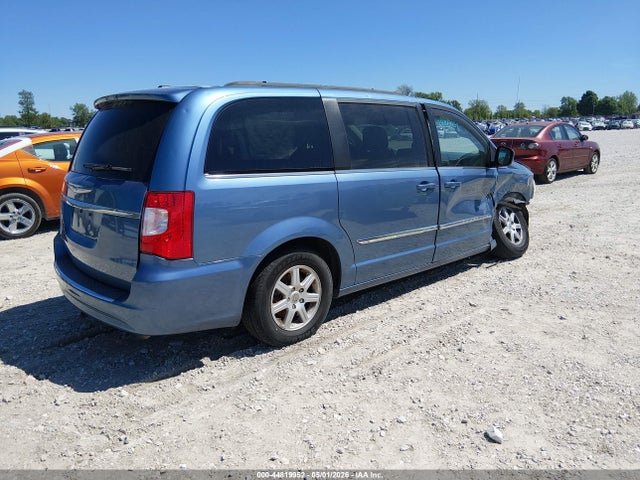 44819952 :رقم المزاد ، 2A4RR5DG0BR745657 vin ، 2011 Chrysler Town & Country Touring مزاد بيع