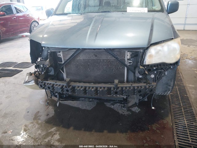 44819952 :رقم المزاد ، 2A4RR5DG0BR745657 vin ، 2011 Chrysler Town & Country Touring مزاد بيع
