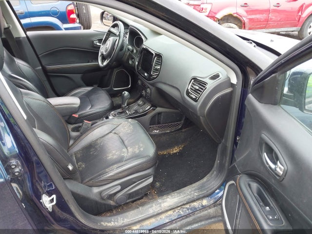 44819968 :رقم المزاد ، 3C4NJDCB1KT756398 vin ، 2019 Jeep Compass Limited 4x4 مزاد بيع