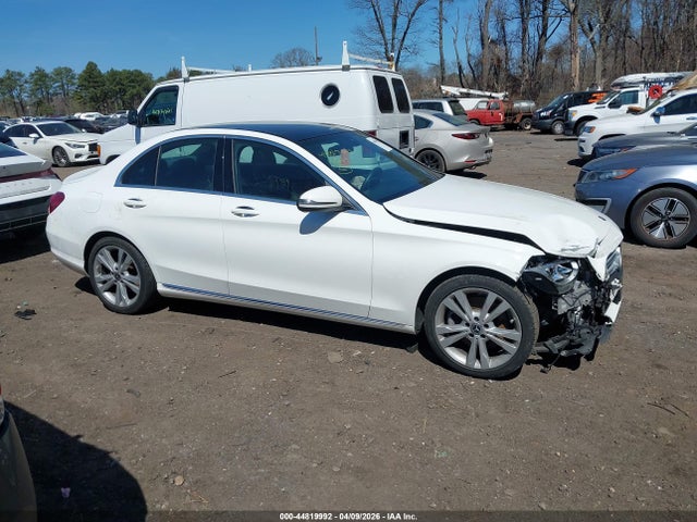 2018 Mercedes-benz C 300 4matic მანქანა იყიდება აუქციონზე, vin: WDDWF4KB1JR418892, აუქციონის ნომერი: 44819992