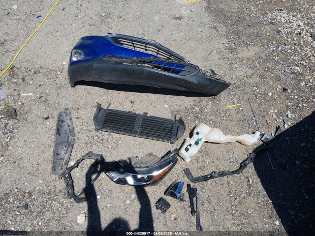 3GNAXHEV4KS553420 Chevrolet EQUINOX LS
