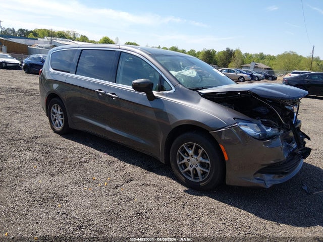 44820031 :رقم المزاد ، 2C4RC1DG2HR837135 vin ، 2017 Chrysler Pacifica Touring مزاد بيع