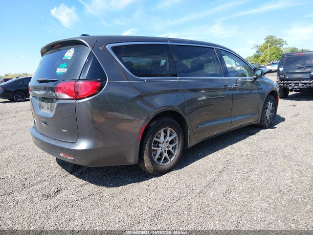 44820031 :رقم المزاد ، 2C4RC1DG2HR837135 vin ، 2017 Chrysler Pacifica Touring مزاد بيع
