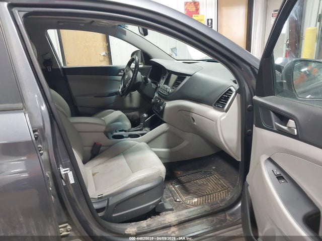 Aukcja sprzedaży 2018 Hyundai Tucson Value, vin: KM8J3CA27JU830235, numer aukcji: 44820039