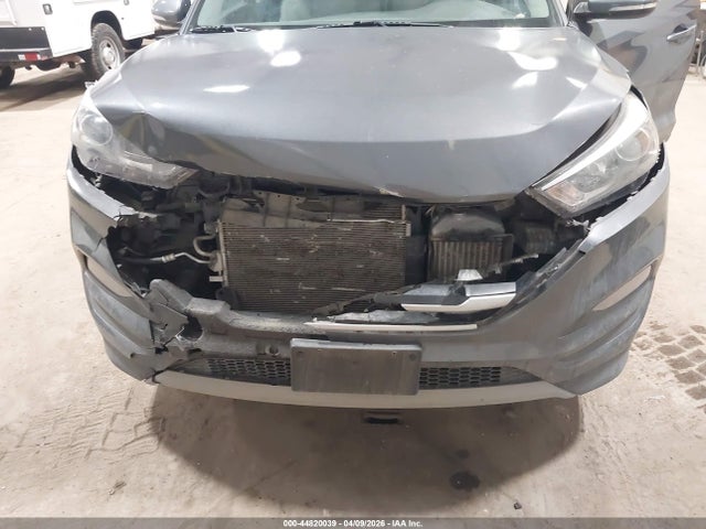Aukcja sprzedaży 2018 Hyundai Tucson Value, vin: KM8J3CA27JU830235, numer aukcji: 44820039