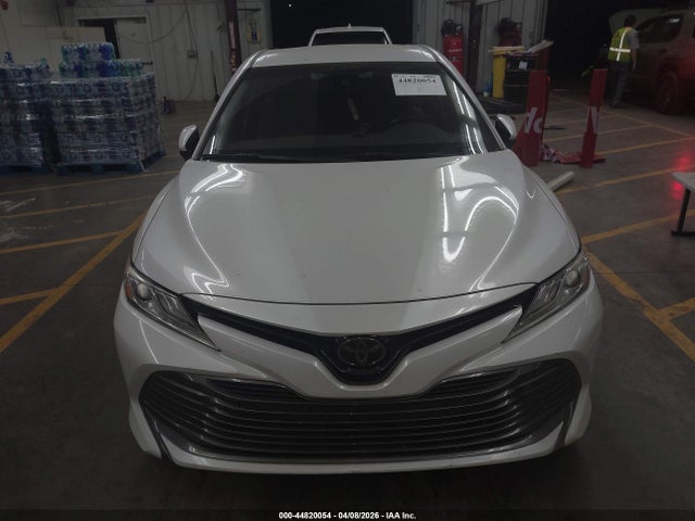 4T1B11HK1JU105587 Toyota CAMRY XLE