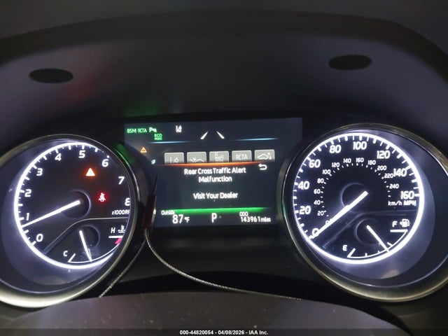 4T1B11HK1JU105587 Toyota CAMRY XLE