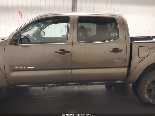 44820059 :رقم المزاد ، 3TMLU4EN8CM089900 vin ، 2012 Toyota Tacoma Base V6 مزاد بيع