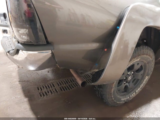 44820059 :رقم المزاد ، 3TMLU4EN8CM089900 vin ، 2012 Toyota Tacoma Base V6 مزاد بيع