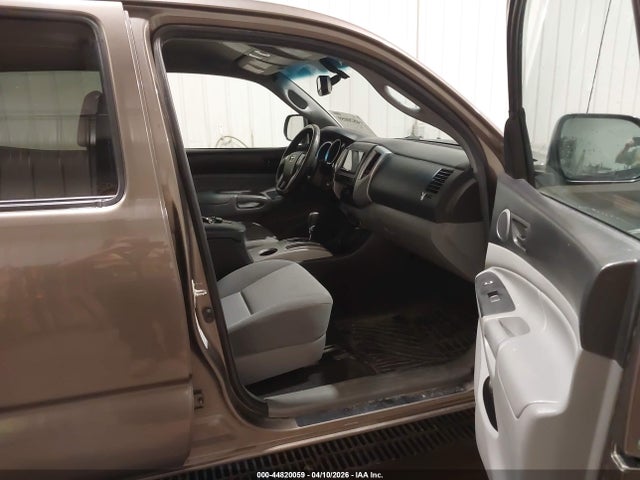 44820059 :رقم المزاد ، 3TMLU4EN8CM089900 vin ، 2012 Toyota Tacoma Base V6 مزاد بيع