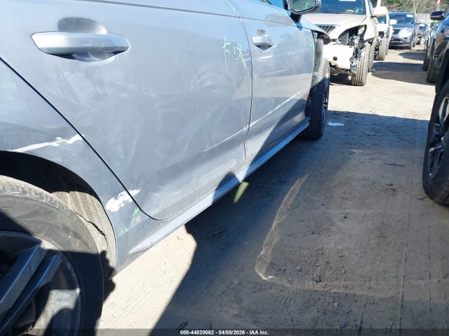 2018 Audi A4 2.0t Premium/2.0t Tech Premium მანქანა იყიდება აუქციონზე, vin: WAUENAF41JA180900, აუქციონის ნომერი: 44820062