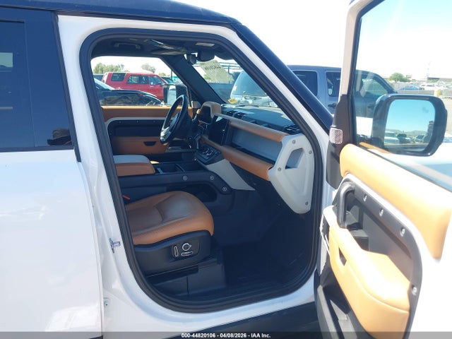 Aukcja sprzedaży 2023 Land Rover Defender 130 Se, vin: SALEPFEU3P2206811, numer aukcji: 44820106