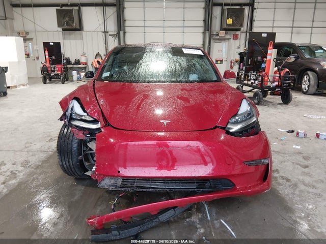 Tesla Model 3 Long Range/mid Range 2018 5YJ3E1EA7JF015491 Image 12