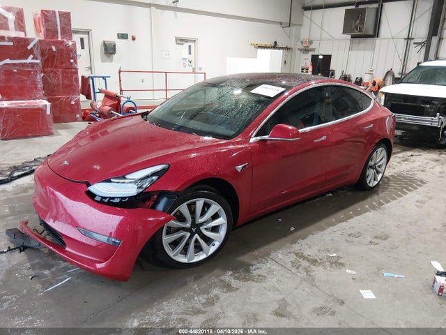 Tesla Model 3 Long Range/mid Range 2018 5YJ3E1EA7JF015491 Image 2