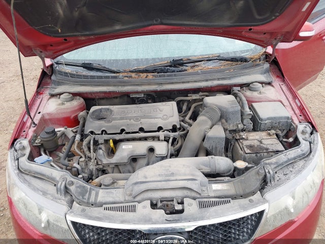 2010 KIA FORTE KNAFU4A22A5205231 Photo 9