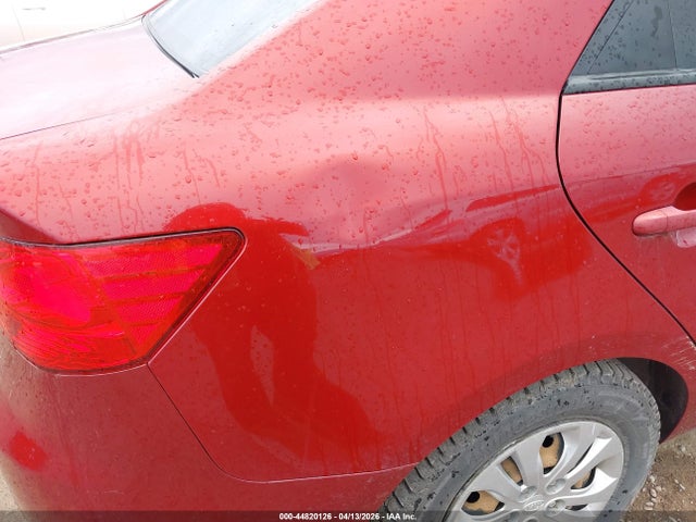 2010 KIA FORTE KNAFU4A22A5205231 Photo 5