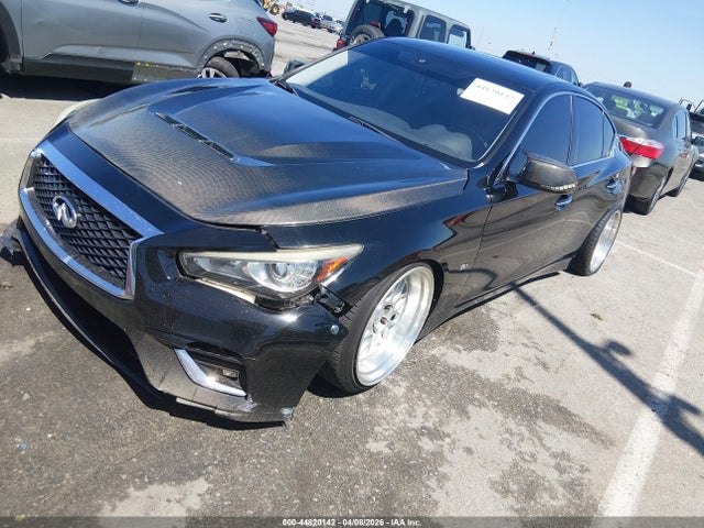 44820142 :رقم المزاد ، JN1EV7AP2JM592090 vin ، 2018 Infiniti Q50 3.0t Luxe مزاد بيع