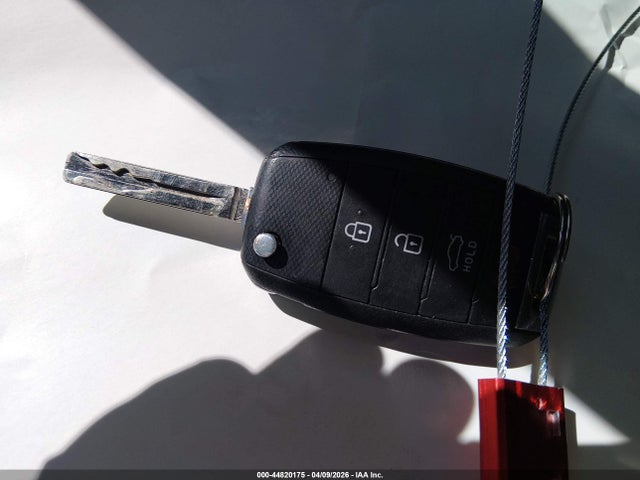 44820175 :رقم المزاد ، KNAGM4A72F5598204 vin ، 2015 Kia Optima Lx مزاد بيع