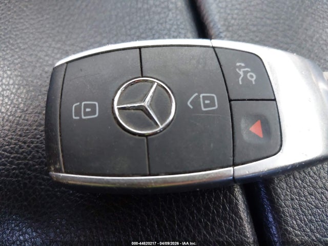 Продаж на аукціоні авто 2020 Mercedes-benz Glc 300 4matic, vin: WDC0G8EB0LF750367, номер лоту: 44820217