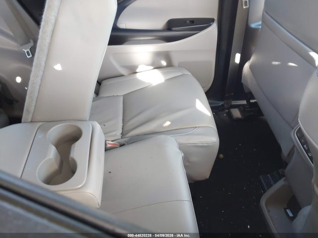 5TDKZRFH9KS550605 Toyota Highlander Xle