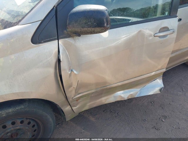2006 Toyota Sienna Le მანქანა იყიდება აუქციონზე, vin: 5TDZA23C66S523552, აუქციონის ნომერი: 44820246