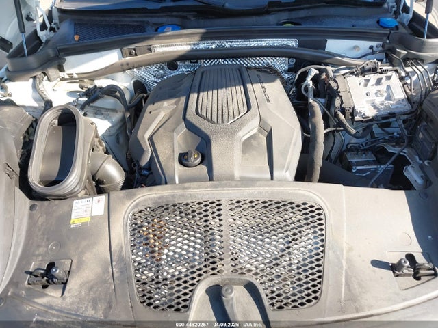 Auction sale of the 2022 Porsche Macan, vin: WP1AA2A53NLB06485, lot number: 44820257