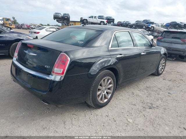 2012 Chrysler 300 Limited მანქანა იყიდება აუქციონზე, vin: 2C3CCACG1CH192133, აუქციონის ნომერი: 44820260