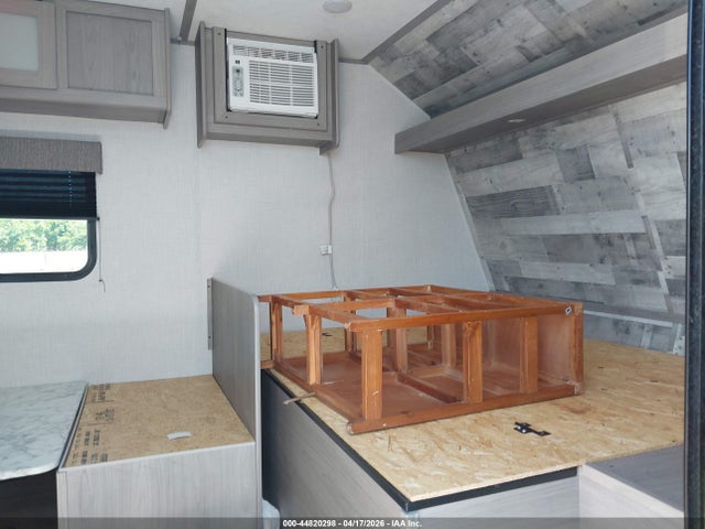 Продажа на аукционе авто 2023 Coleman Lantern, vin: 4YDTCMG14PH939882, номер лота: 44820298
